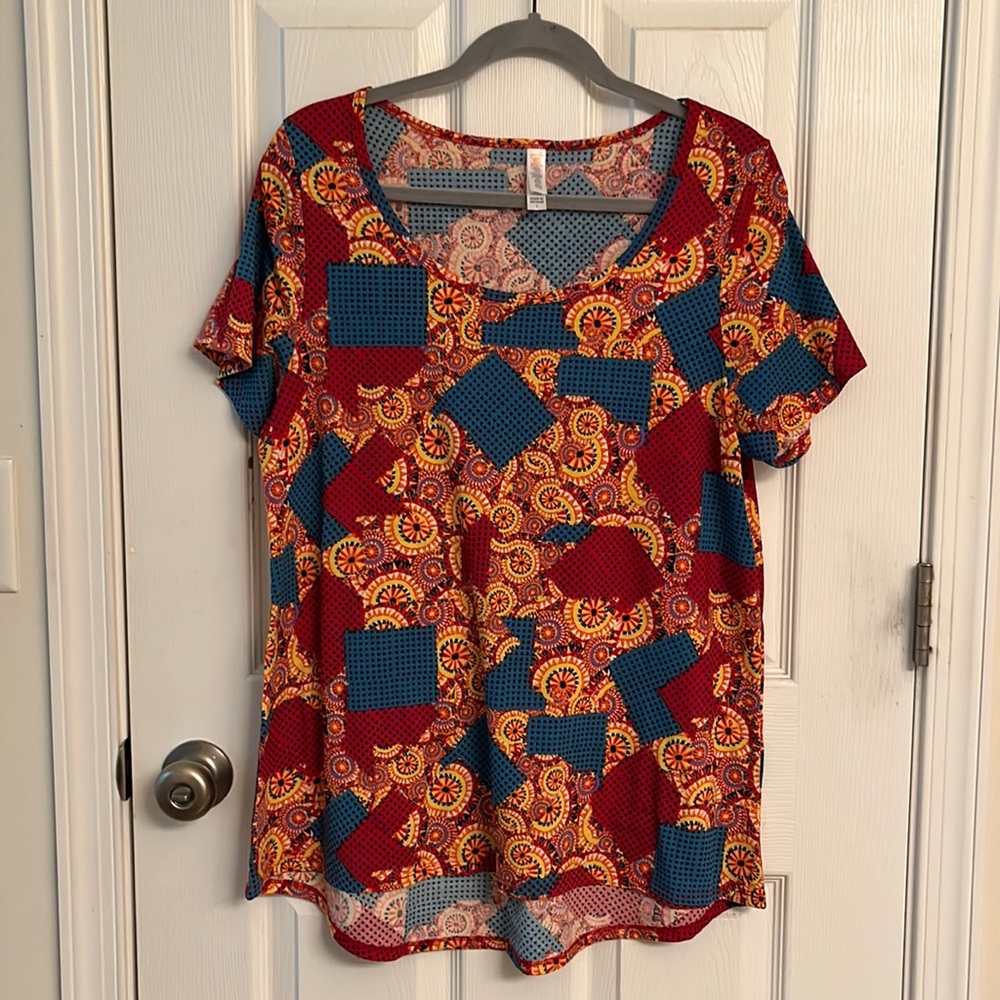 LuLaRoe Blue Yellow Patchwork Print Classic T-shirt Polyester-blend Size 14–16
